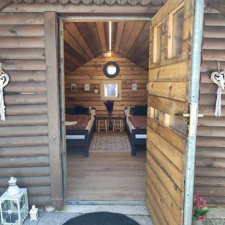 Sax Pub Hostel Любляна Екстер'єр фото