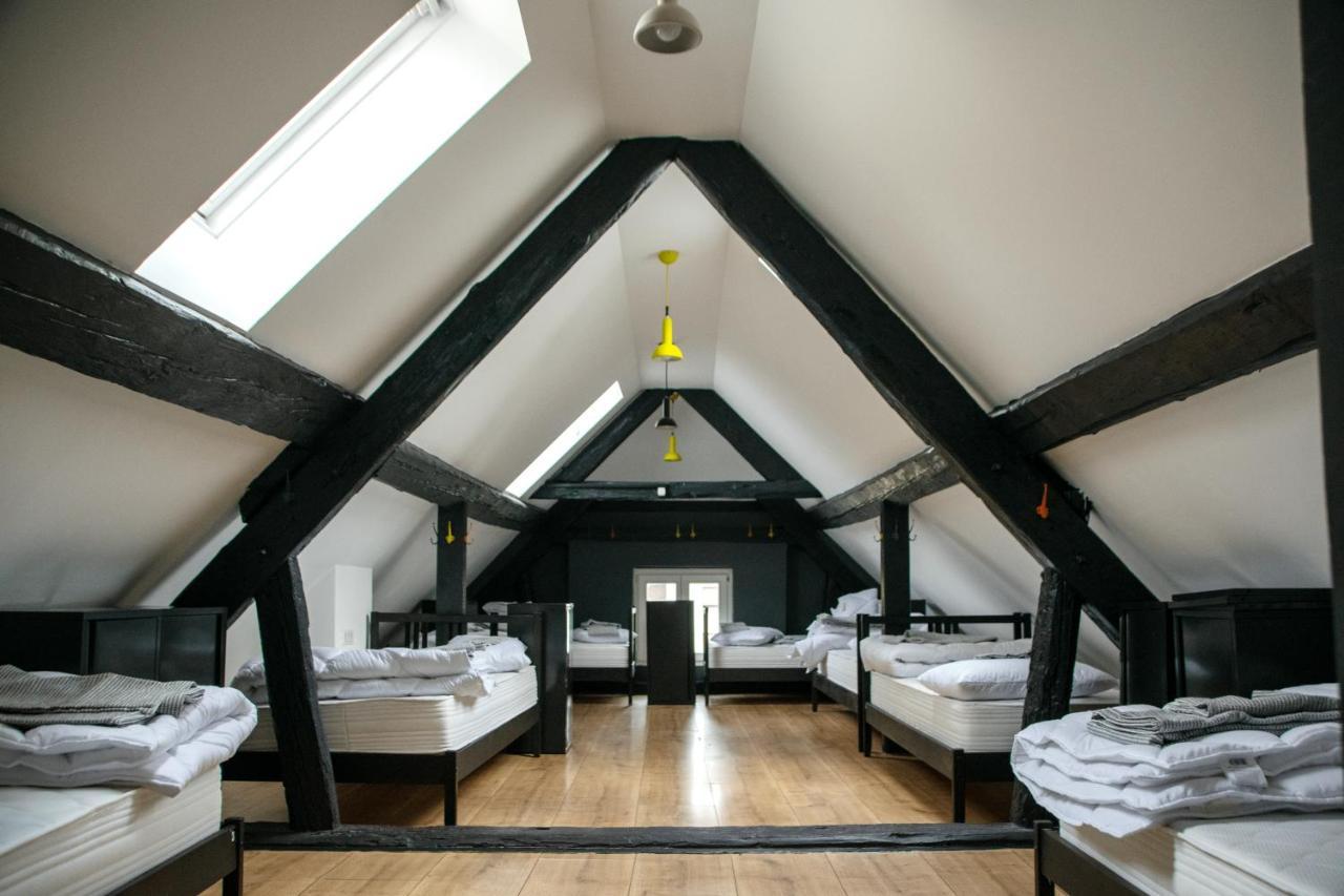 Sax Pub Hostel Любляна Екстер'єр фото